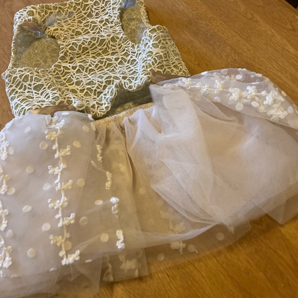 Fitwarm gold fancy dog dress - Picture 6 of 9